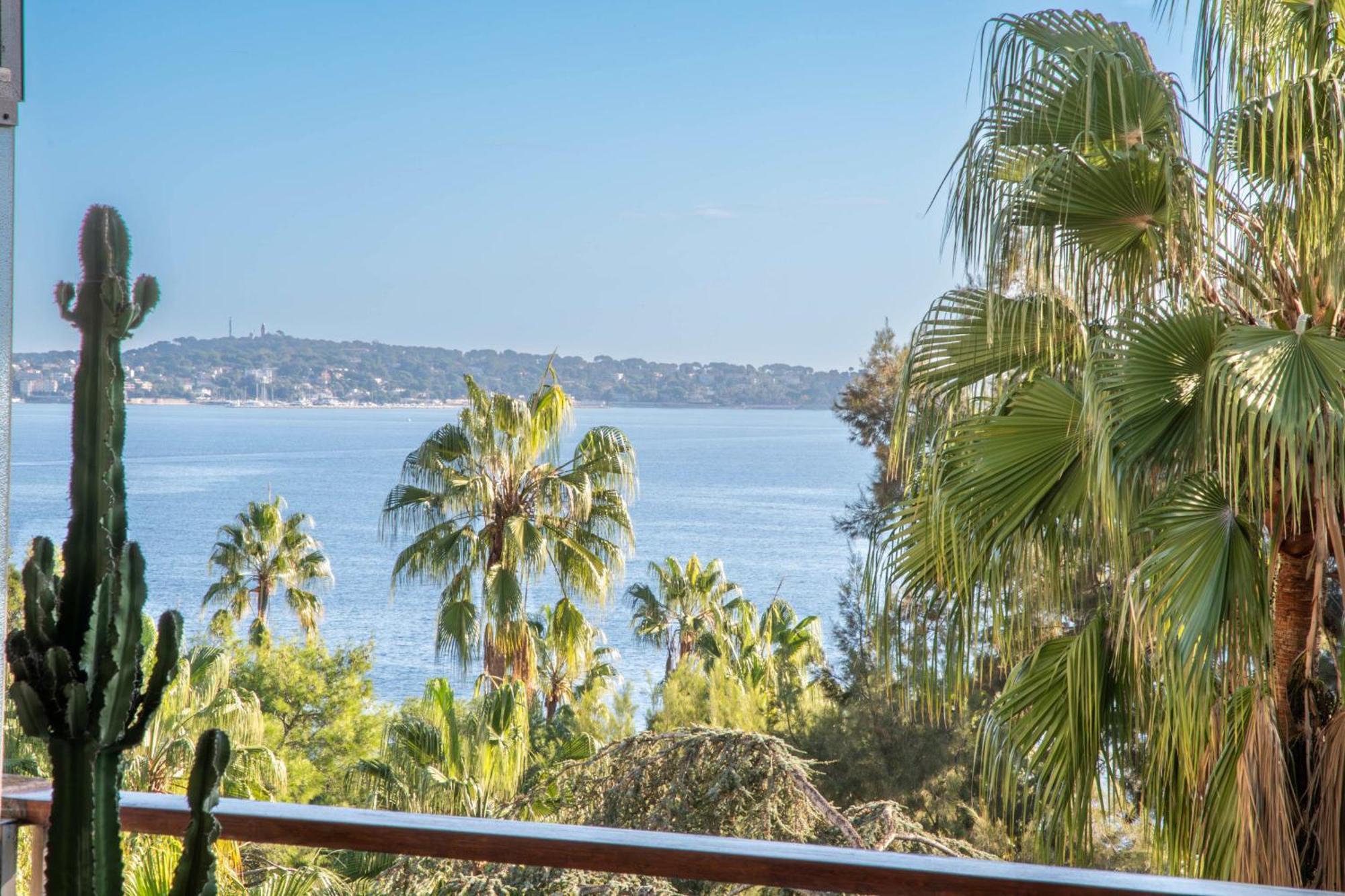 Apartment Cote D'azur Sea View Tennis Access Vallauris
