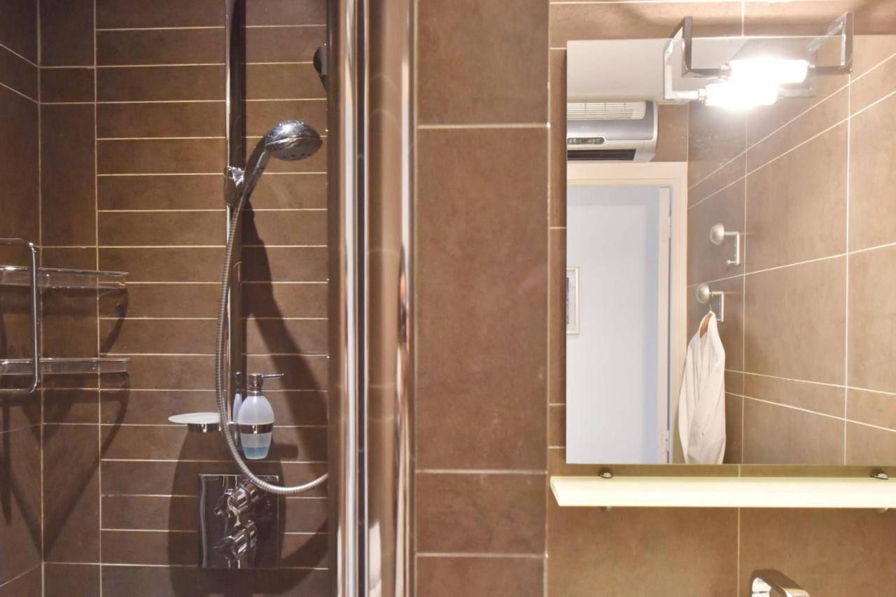 Cote D'azur Sea View Tennis Access Apartment *