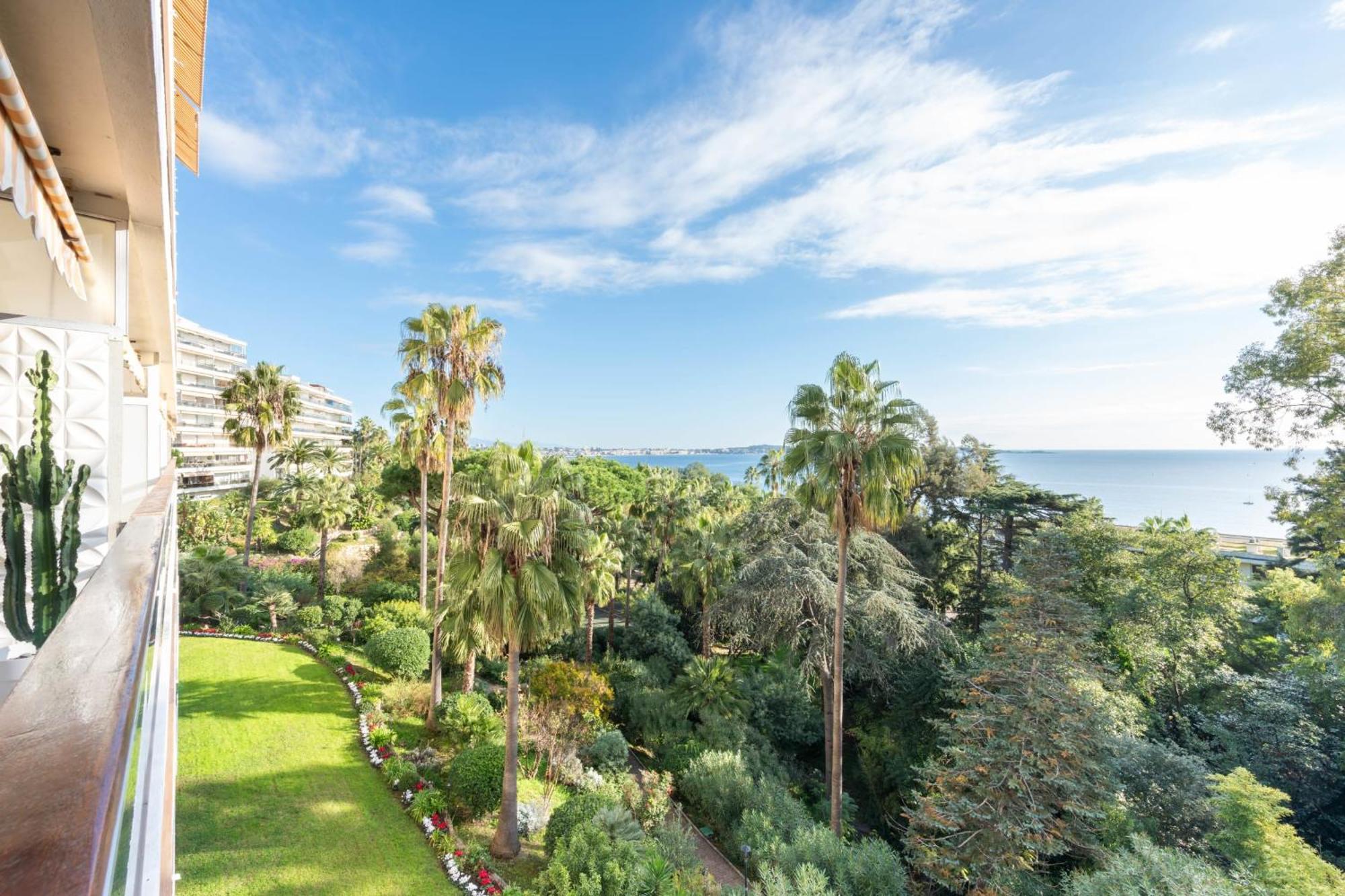 Cote D'azur Sea View Tennis Access Apartment