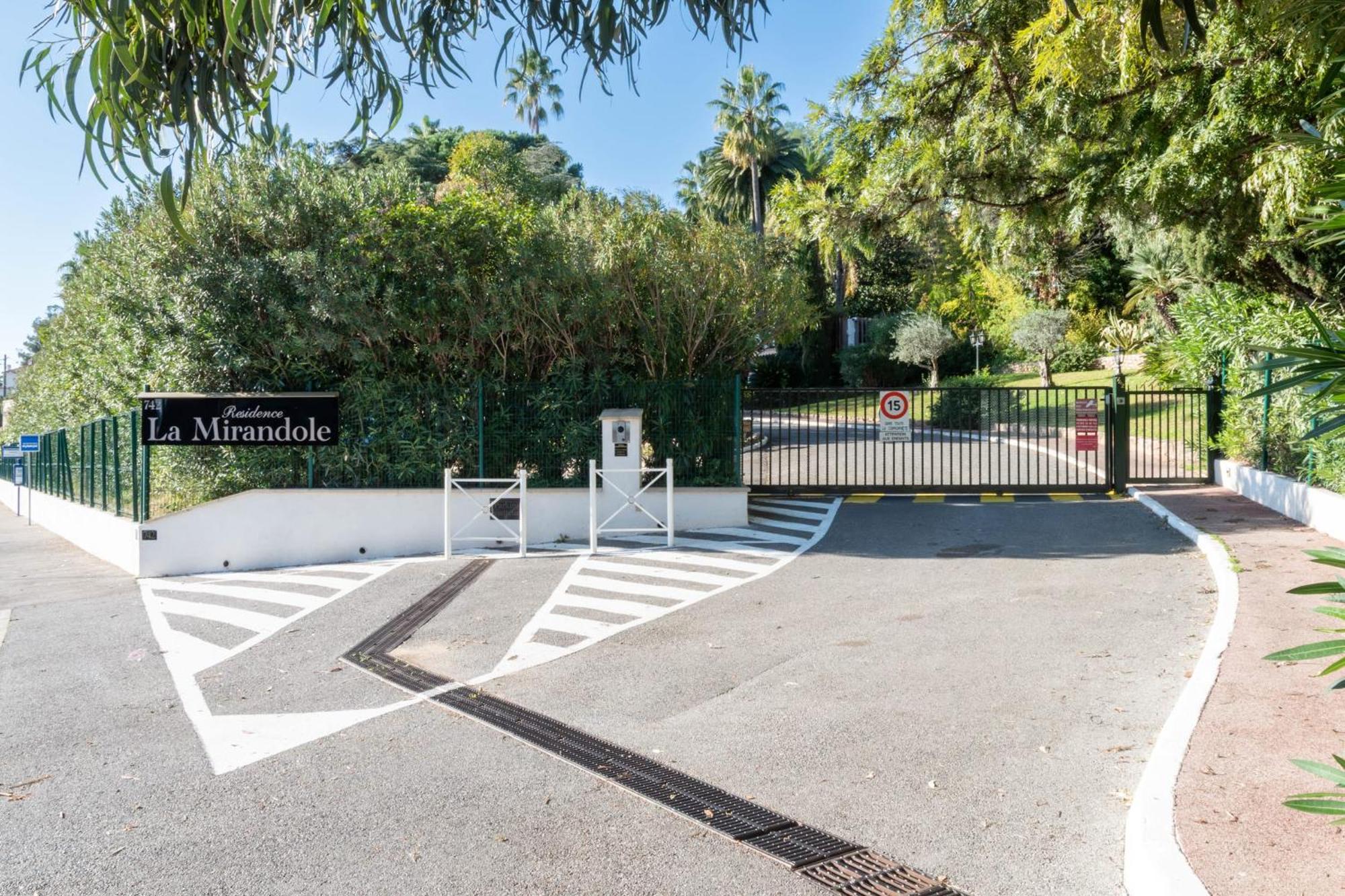Cote D'azur Sea View Tennis Access *